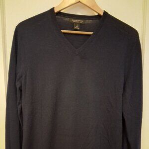 Dark Blue Banana Republic Men's Classic Merino Wool V-Neck Sweater M